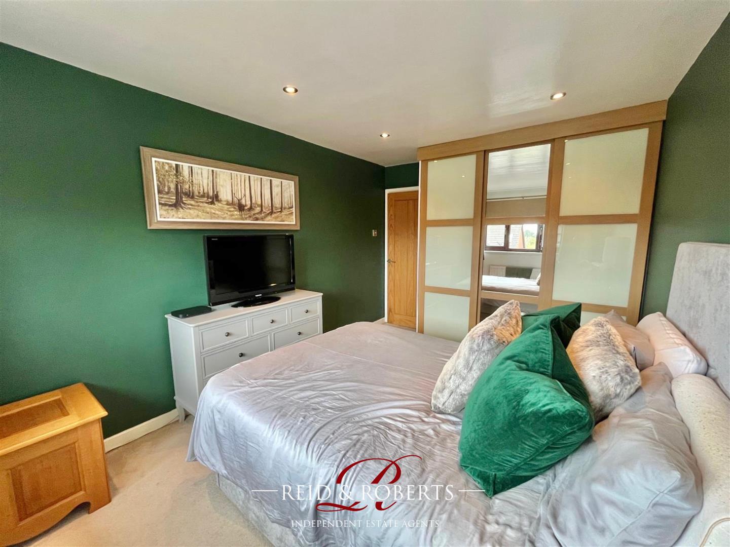 The Links, Wrexham Reid and Roberts